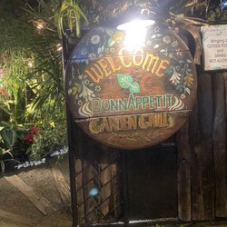 Donn Appetite Garden Grill - Entrance