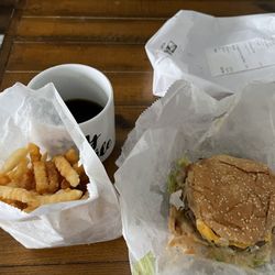 Brayz Hamburgers - Belly Buster Jr with a side of fries -- hit the spot!