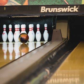 Chop's Bowling Alley - Bowling Near Me - Omaha, Nebraska Chop's Bowling Alley - Bowling Near Me - Omaha, Nebraska