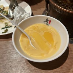 The only dessert on their menu (not enclosed) it's pudding in milk tea. I prefer them separately but others may enjoy it. The only dessert on their menu (not enclosed) it's pudding in milk tea. I prefer them separately but others may enjoy it.