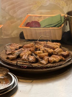 Yuk Jun Gui - Galbi, Fresh live eel, Makchang by null