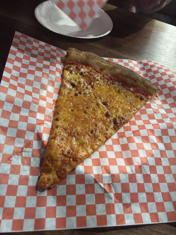 Tony G’s Pizzeria Logo