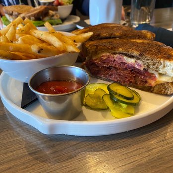 402 eat + drink - Rueben with fries - American Near Me - Omaha, Nebraska