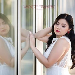 Fleurish Salon - HMUA: Hellianna