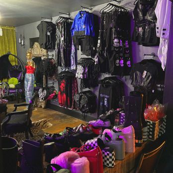Gothippie Fashion Boutique - Inside the boutique - Women's Clothing Near Me - Cincinnati, Ohio Gothippie Fashion Boutique - Inside the boutique - Women's Clothing Near Me - Cincinnati, Ohio
