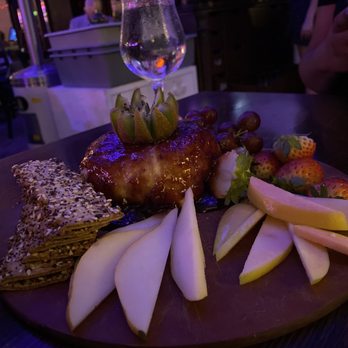 Ravish Off Ocean - Baked brie appetizer - American Near Me - Lantana, Florida Ravish Off Ocean - Baked brie appetizer - American Near Me - Lantana, Florida