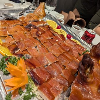 New Mandarin Seafood Restaurant - Dim Sum Near Me - Vancouver, British Columbia