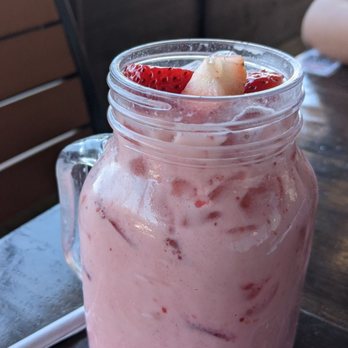 Mex Cocina Cafe - Strawberry horchata - Desserts Near Me - Burbank, California Mex Cocina Cafe - Strawberry horchata - Desserts Near Me - Burbank, California
