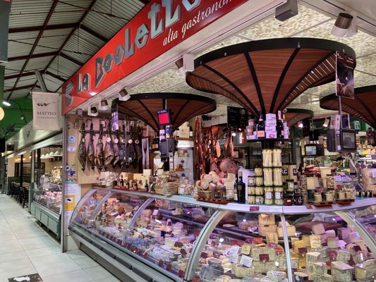 Mercado de la Paz by null