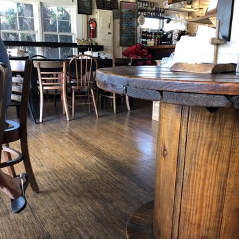 Prison Street Pizza - Limited seating - Pizza Near Me - Lahaina, Hawaii