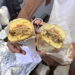 Wagyu chopped cheese, no lettuce