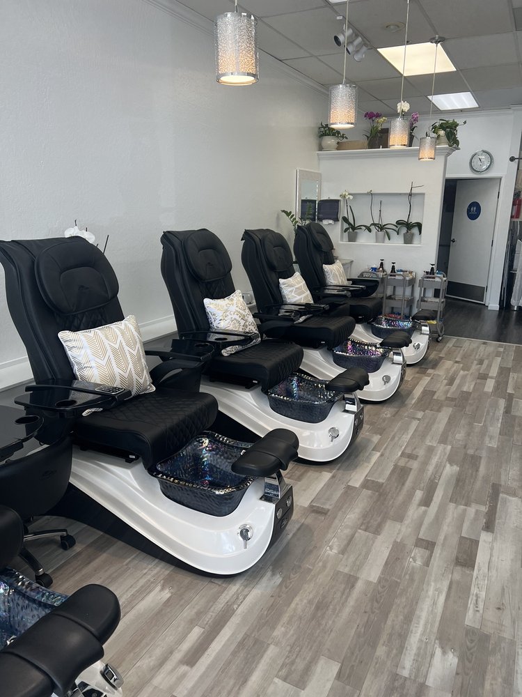 SUPERB NAILS Updated July 2024 92 Photos & 76 Reviews 6063 W Las