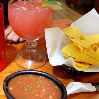 Mexico's Grill - Chips and salsa, strawberry margarita on the rocks - Mexican Near Me - Cocoa Beach, Florida
