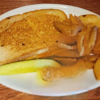 Buffalo Brew Pub - Buffalo Brew Pub Grilled Cheese & Frys - Brewpubs Near Me - Williamsville, New York