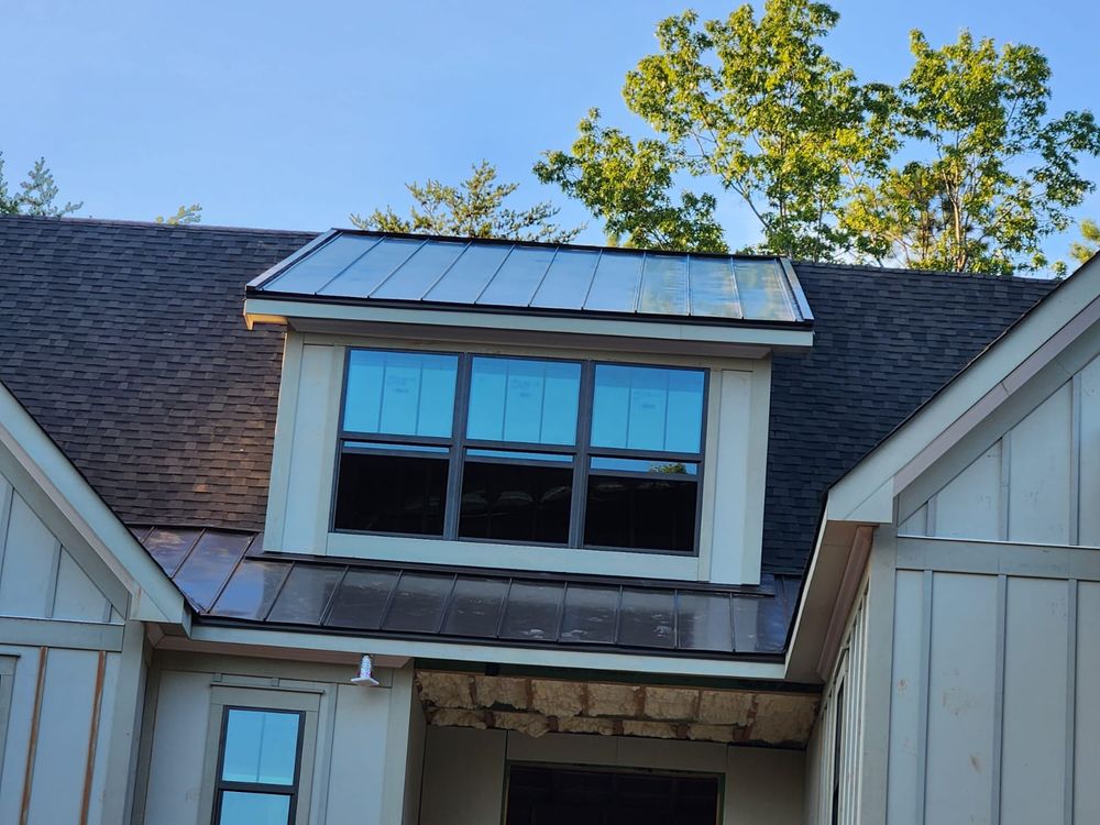 Slide of G&N Roofing