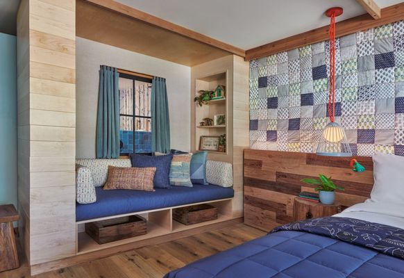 Treehouse Hotel Silicon Valley by null