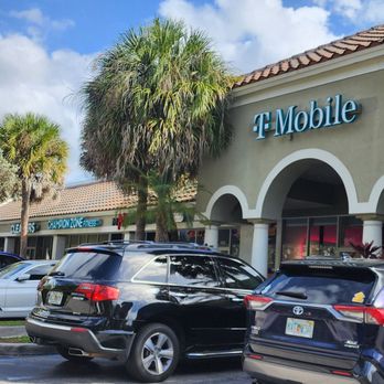 Nob Hill Pavilion - Property Management Near Me - Plantation, Florida Nob Hill Pavilion - Property Management Near Me - Plantation, Florida