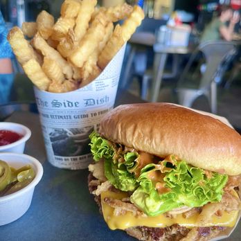 UNiQ Burger - Southwest burger with crinkle fries - Vegan Near Me - Scottsdale, Arizona UNiQ Burger - Southwest burger with crinkle fries - Vegan Near Me - Scottsdale, Arizona