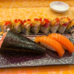 Sushi Hana - Savannah - Spicy tuna handroll, salmon nigiri and I forget the name of the roll.