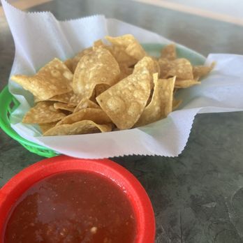 Dos Hermanas Mexican Food Restaurant - Chips & Salsa - Mexican Near Me - Riverside, California