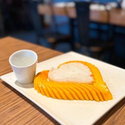 Sumran Thai Cuisine - Mango Sticky Rice - yum :P