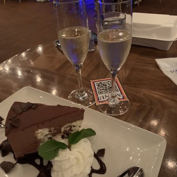 Schooners Monterey - Chocolate mousse cake - Seafood Near Me - Monterey, California Schooners Monterey - Chocolate mousse cake - Seafood Near Me - Monterey, California