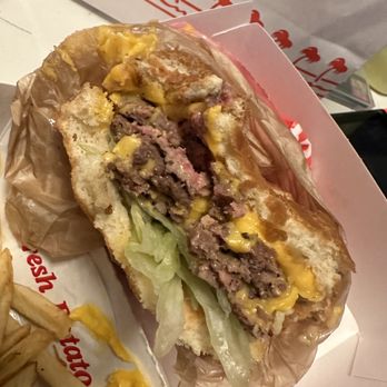 In-N-Out Burger - Raw hamburger patty - Fast Food Near Me - Milpitas, California In-N-Out Burger - Raw hamburger patty - Fast Food Near Me - Milpitas, California
