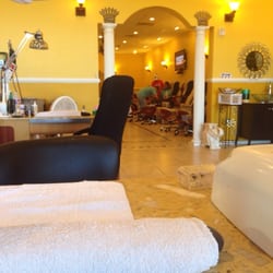 Royal Nails Spa