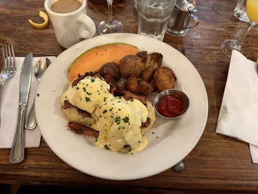 Endolyne Joe's by null