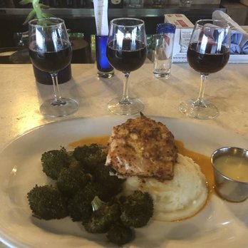 Rooney's Oceanfront Restaurant - Seafood Near Me - Long Branch, New Jersey
