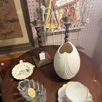 La Mesa Antique Mall - Antiques Near Me - La Mesa, California La Mesa Antique Mall - Antiques Near Me - La Mesa, California