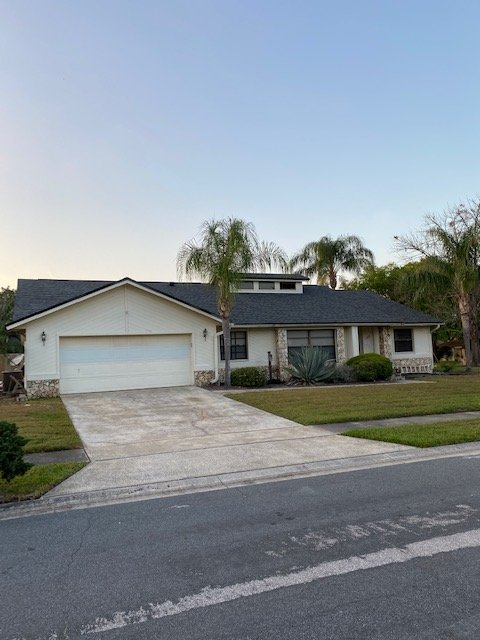 Slide of New Horizons Roofing