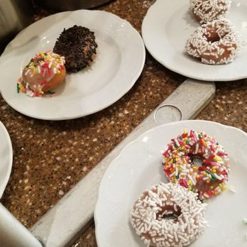 Veranda - Fresh made donuts! - Breakfast & Brunch Near Me - Las Vegas, Nevada Veranda - Fresh made donuts! - Breakfast & Brunch Near Me - Las Vegas, Nevada