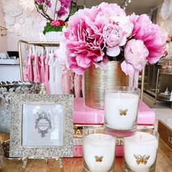 Brit Rose - Our super popular market candles come in several sizes