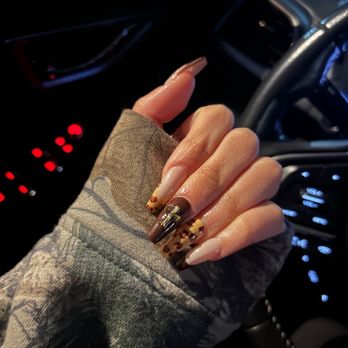 Sun Nail - Nail Salons Near Me - Pasadena, California