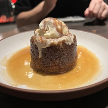 Gordon Ramsay Hell's Kitchen - sticky toffee pudding - Desserts Near Me - Washington, DC, District of Columbia