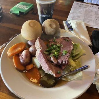 McGregor's Bar and Grill - St. Patrick's Day corned beef dinner & Guinness. - Sports Bars Near Me - San Diego, California
