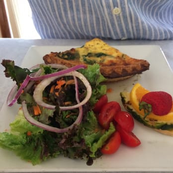 Chez Foushee - Quiche du jour; not like I expected. - French Near Me - Richmond, Virginia