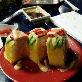 Blue Ginger - Mango rolll- strawberry, mango,crab, tempura shrimp &spicy mayo. The best!! - Japanese Near Me - Southwest Ranches, Florida Blue Ginger - Mango rolll- strawberry, mango,crab, tempura shrimp &spicy mayo. The best!! - Japanese Near Me - Southwest Ranches, Florida