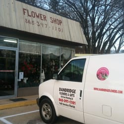 Dandridge Flowers and Gifts - Storefront & Delivery Van