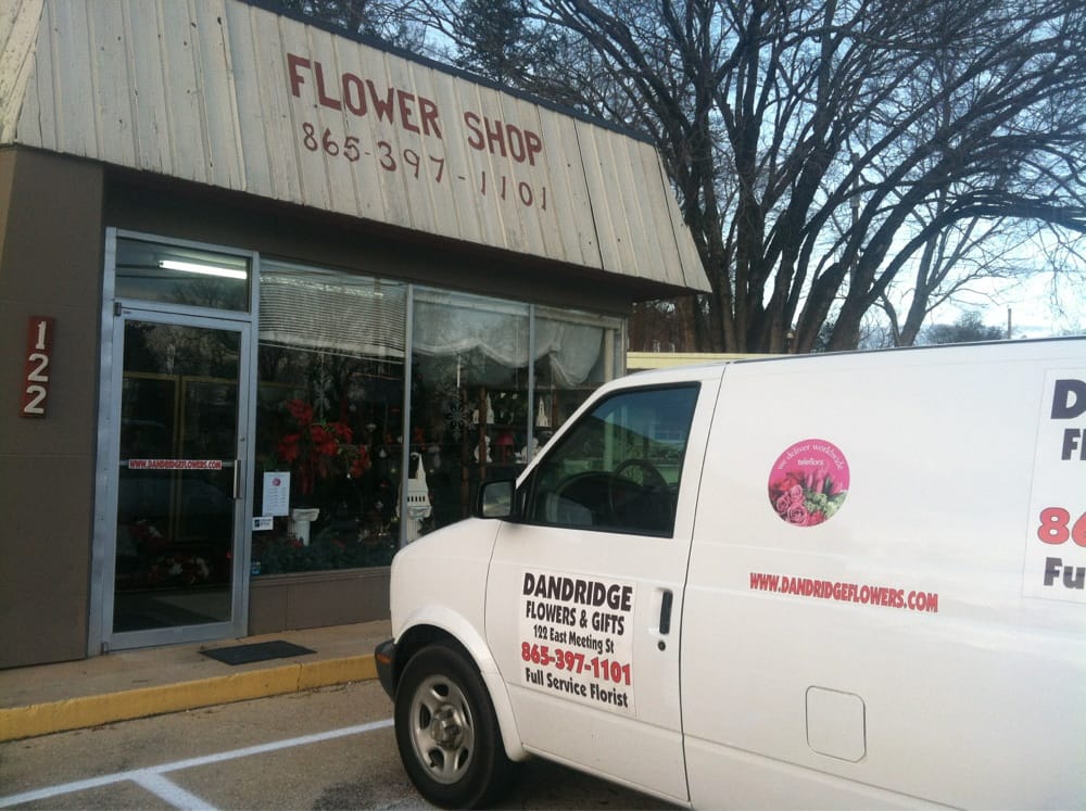DANDRIDGE FLOWERS AND GIFTS Updated September 2024 122 E Meeting St