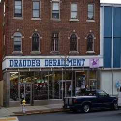 Draude's Derailment - PLEASE SEE WEBSITE FOR OUR HOURS!