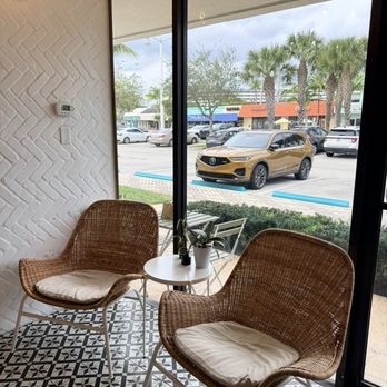 Revive Smoothie Bar - Juice Bars & Smoothies Near Me - Deerfield Beach, Florida