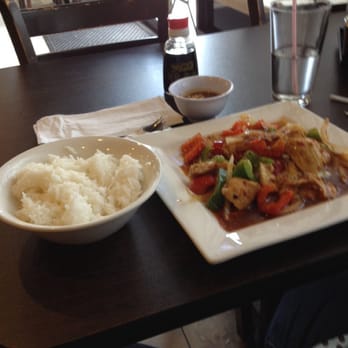 Simply Pho - Lemongrass chicken - Vietnamese Near Me - Houston, Texas