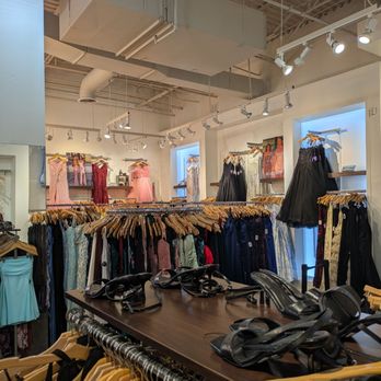 Windsor - Merchandise - Accessories Near Me - Orlando, Florida