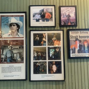Gruene Hall - Music Venues Near Me - New Braunfels, Texas