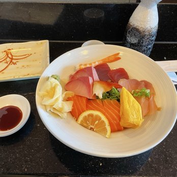Züm Sushi - Chirashi sushi bowl and house hot sake - Japanese Near Me - Pacific Grove, California Züm Sushi - Chirashi sushi bowl and house hot sake - Japanese Near Me - Pacific Grove, California