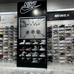 Shoe Palace