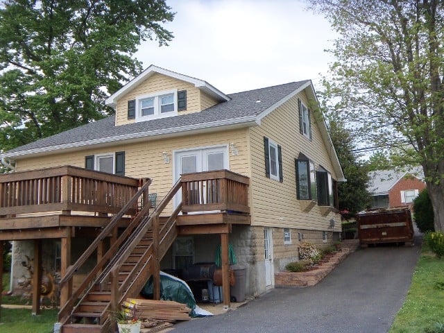 Slide of Apple Contractors