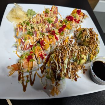 Oishi Express - (Upper left to lower right) Rock'n'Roll Tiger Crunchy tempura dragon - Sushi Bars Near Me - Elk Grove, California Oishi Express - (Upper left to lower right) Rock'n'Roll Tiger Crunchy tempura dragon - Sushi Bars Near Me - Elk Grove, California